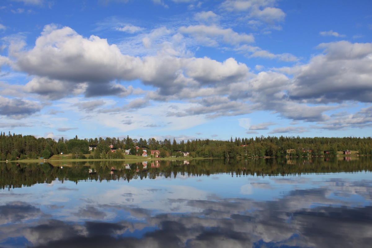 Rauhala_jerisjarvelta_kuvattuna_elokuu